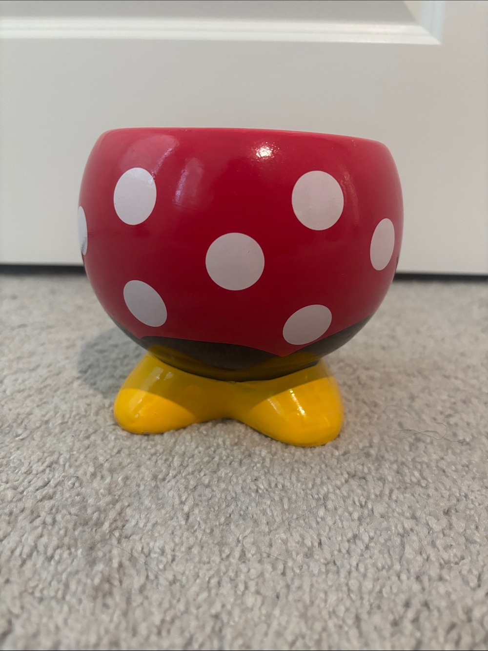 Disney Minnie Mouse Ceramic Planter